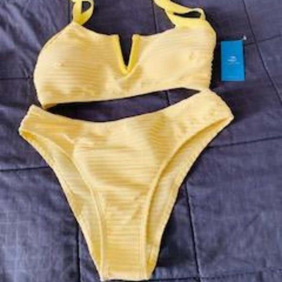 Cupshe Other - Cupshe 2 pc ribbed bikini awesome yellow